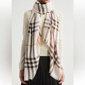 Burberry NEW reversible, medium check wool and silk scarf